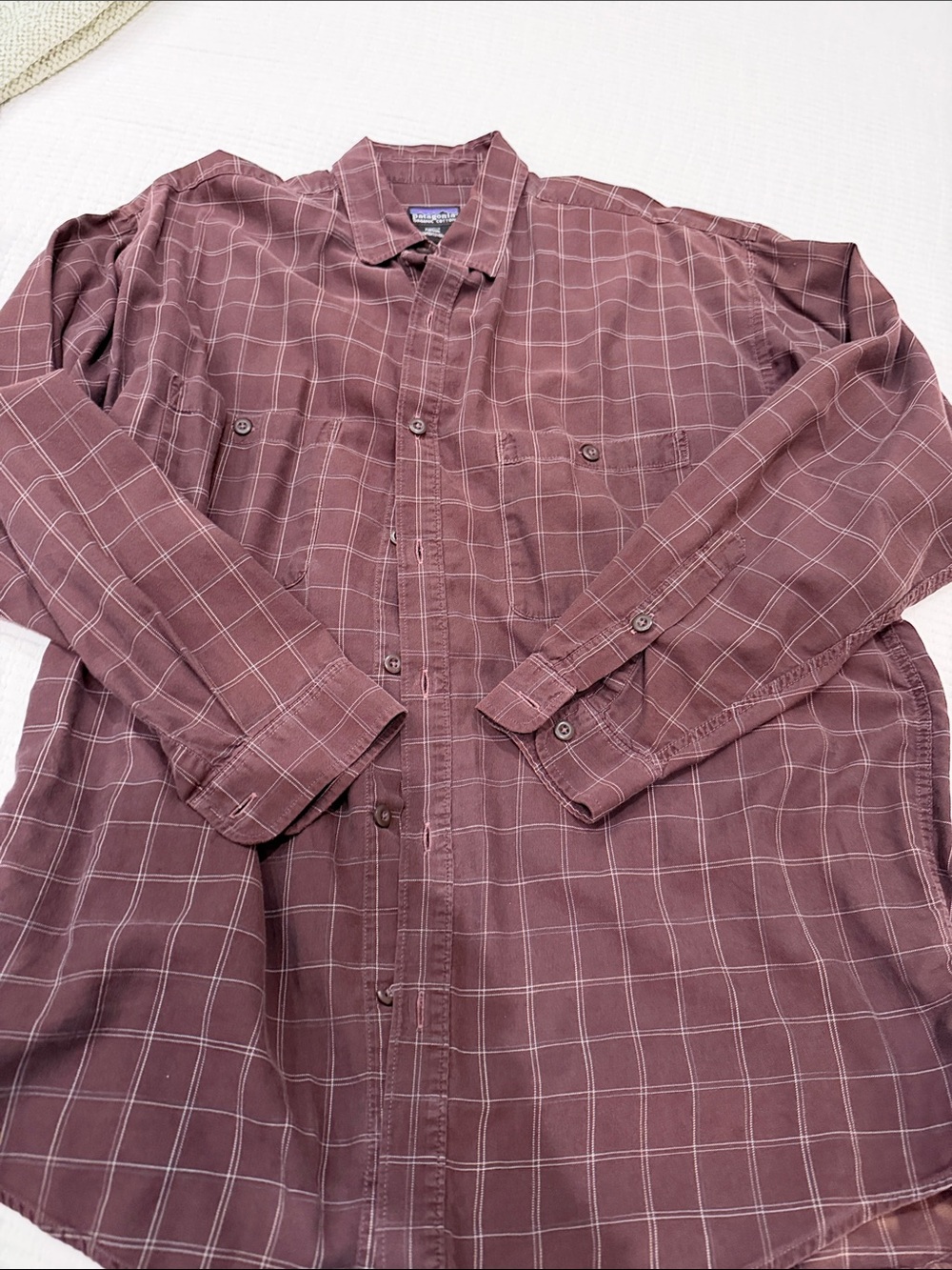 Classic Men's Patagonia Plaid Button-Up Shirt - Burgundy